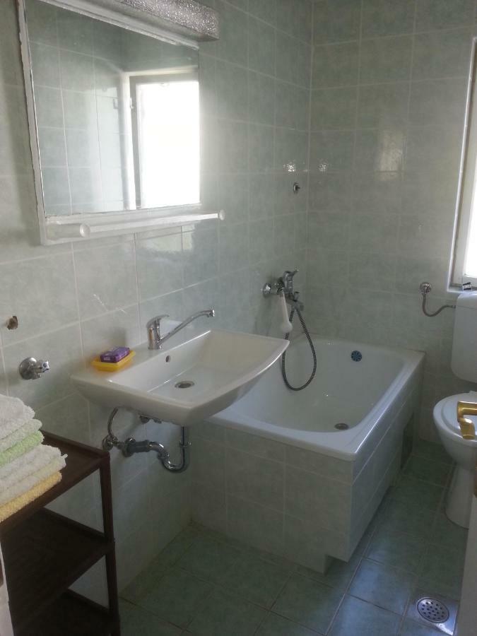 Ante Apartmani ツリクヴェニツァ エクステリア 写真
