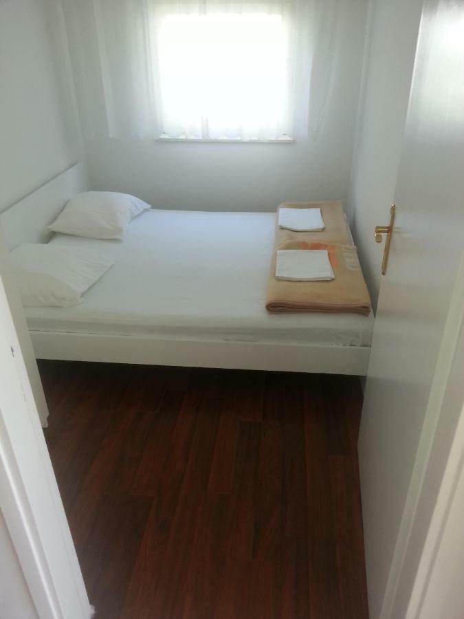 Ante Apartmani ツリクヴェニツァ エクステリア 写真